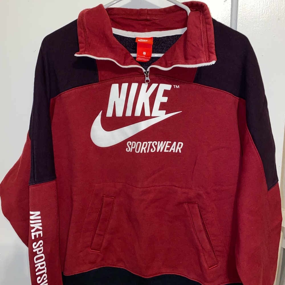 Nike sweatshirt